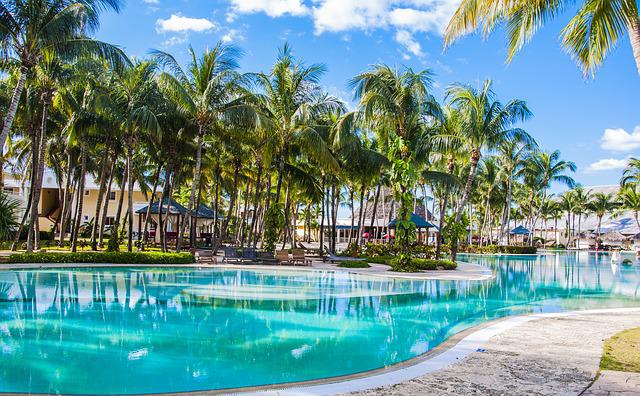 ¿Cuánto cuesta una piscina tipo playa?